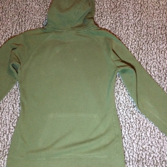 The North Face Hoodie/Sweatshirt - Picture 4 of 8